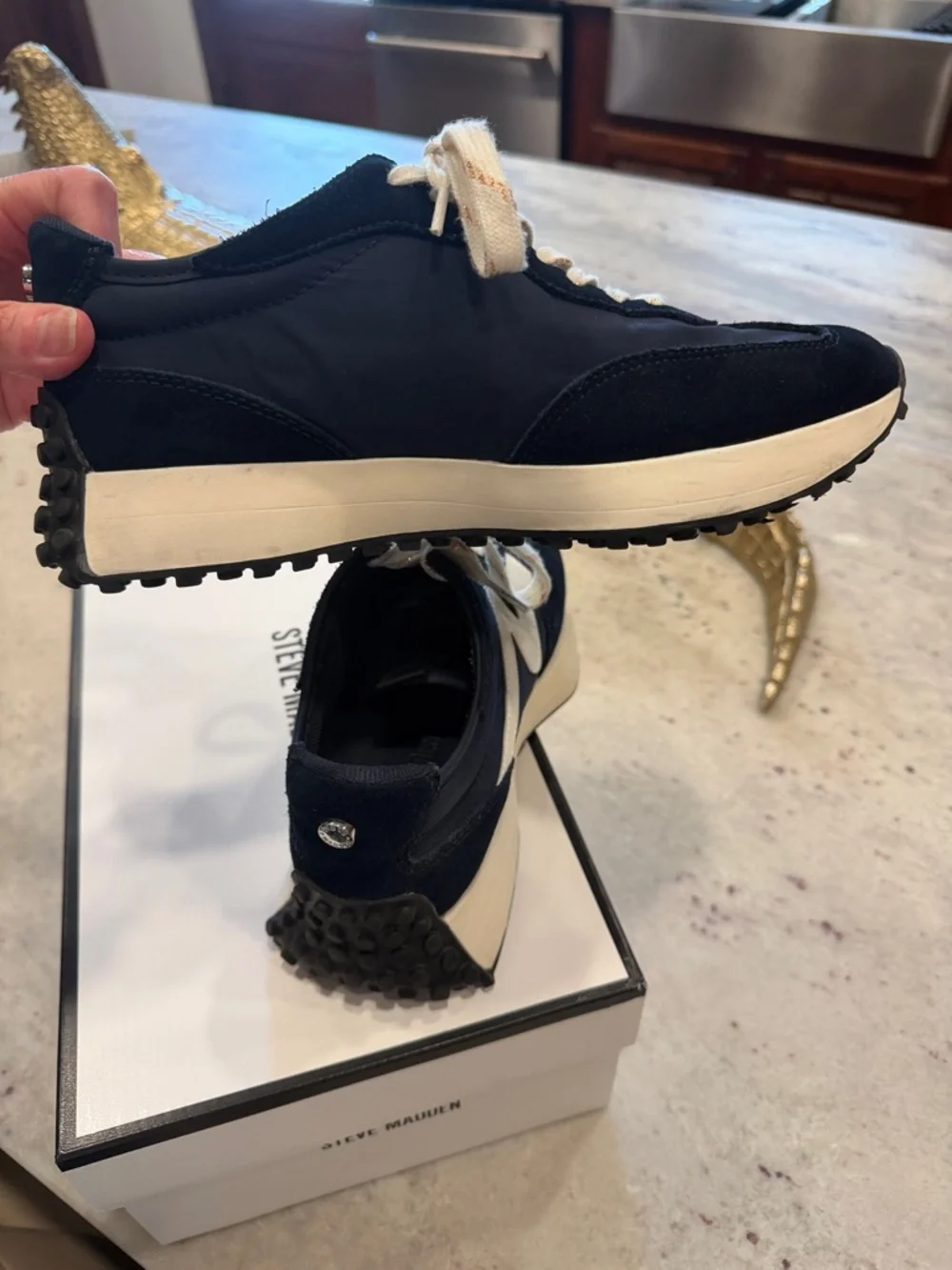 Steve Madden Navy and White Women’s Campo Sneaker Sz 9 - Picture 8 of 16